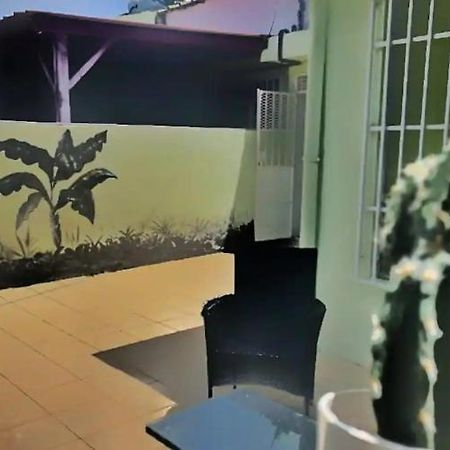 Malilia Beach A Sainte-Anne - Wifi -5 Min A Pied De La Plage المظهر الخارجي الصورة