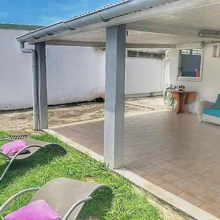 Malilia Beach A Sainte-Anne - Wifi -5 Min A Pied De La Plage المظهر الخارجي الصورة